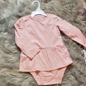 BNWT Cartesb24 month Onsie with cat sleeves
